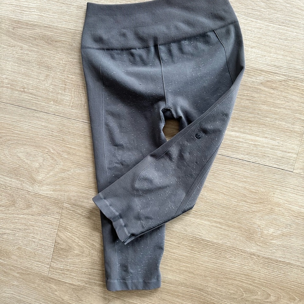 lululemon Dark Gray Capri Leggings
